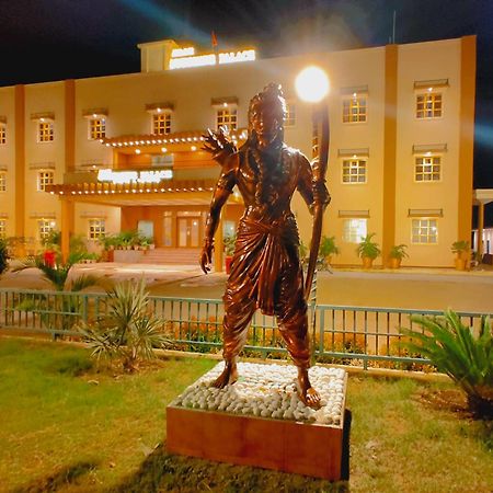 Avadh Sunshine Palace Hotel And Resort Ayodhya Buitenkant foto