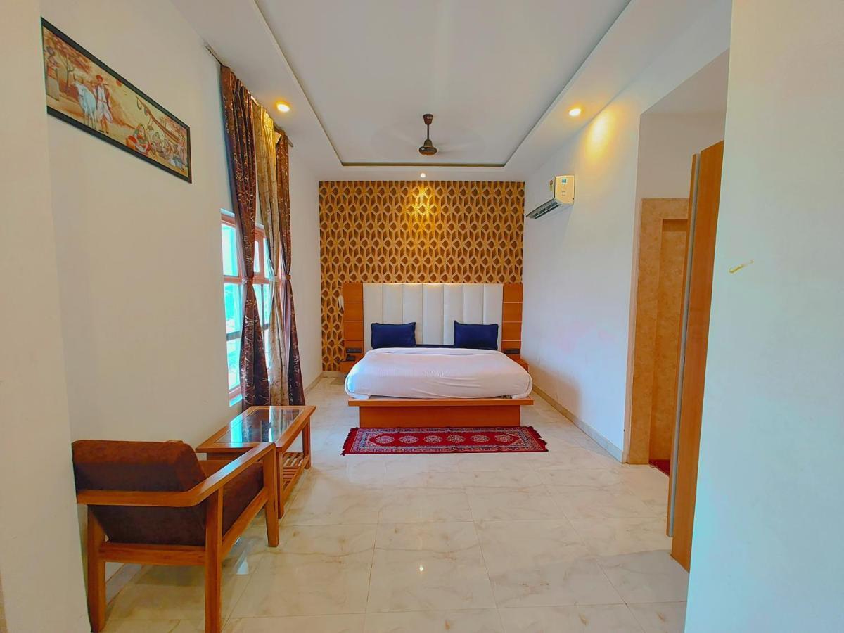 Avadh Sunshine Palace Hotel And Resort Ayodhya Buitenkant foto