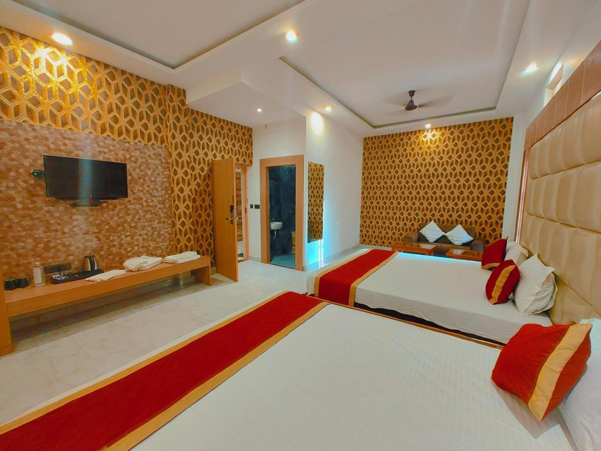 Avadh Sunshine Palace Hotel And Resort Ayodhya Buitenkant foto