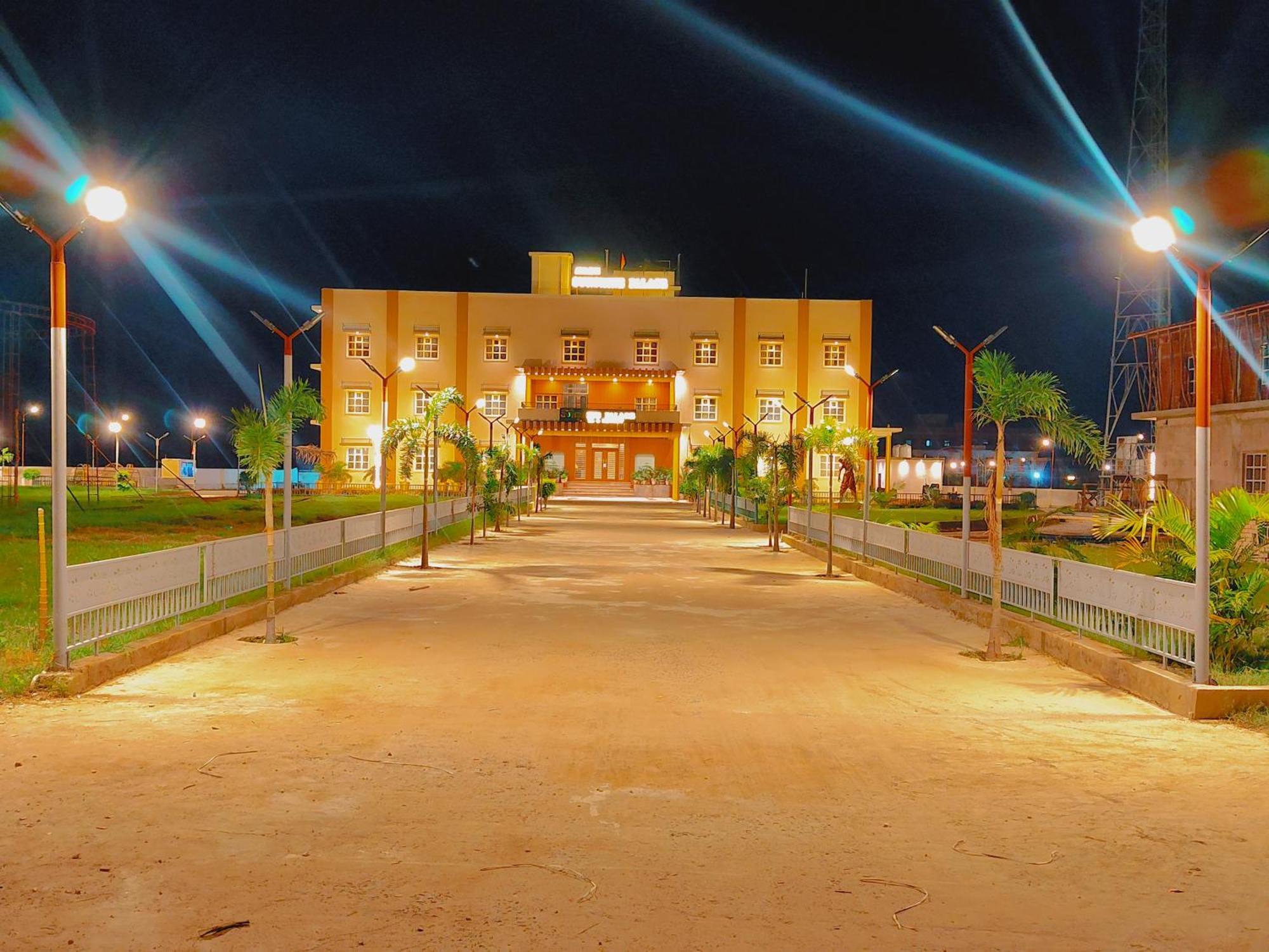 Avadh Sunshine Palace Hotel And Resort Ayodhya Buitenkant foto