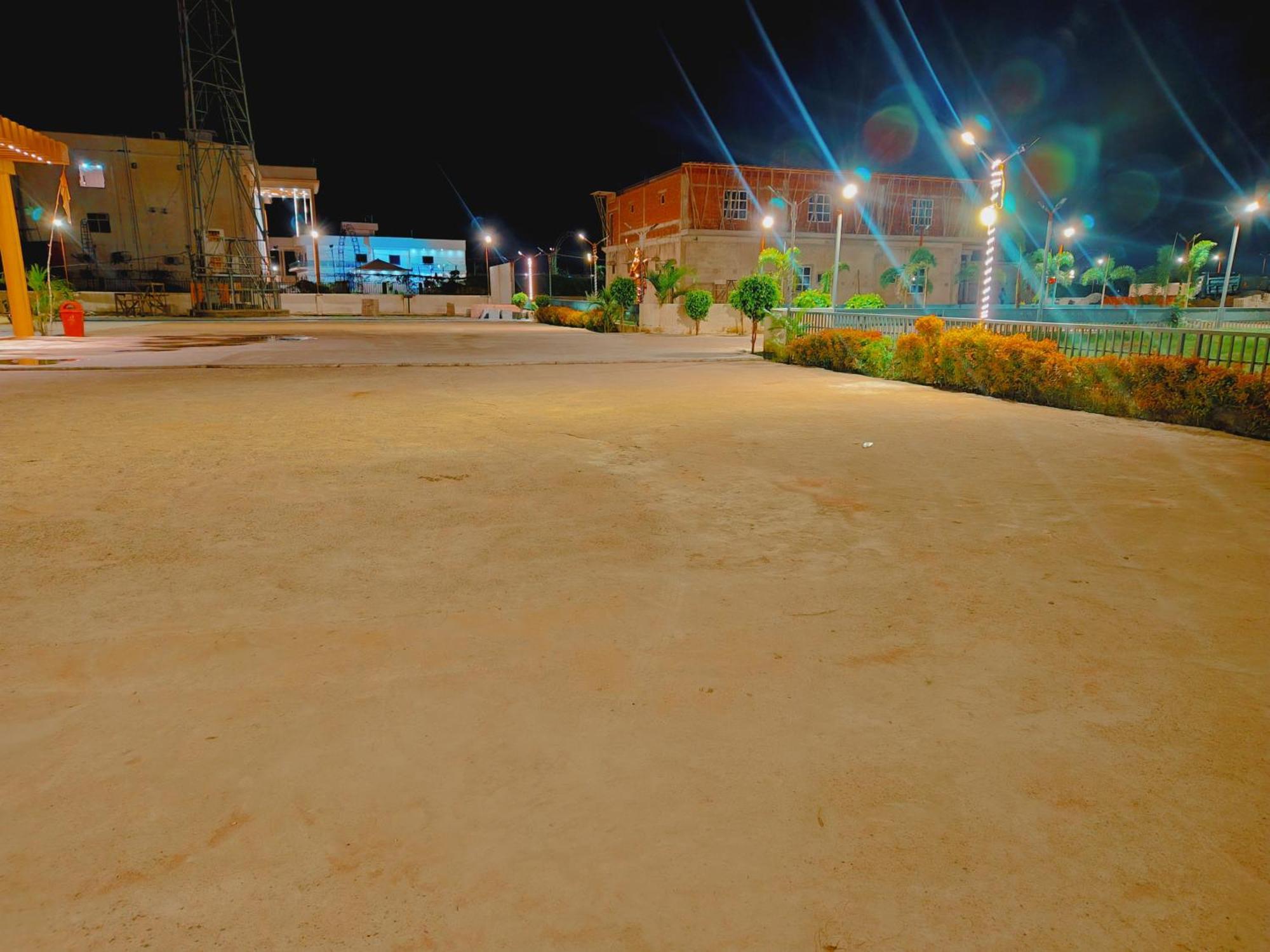 Avadh Sunshine Palace Hotel And Resort Ayodhya Buitenkant foto