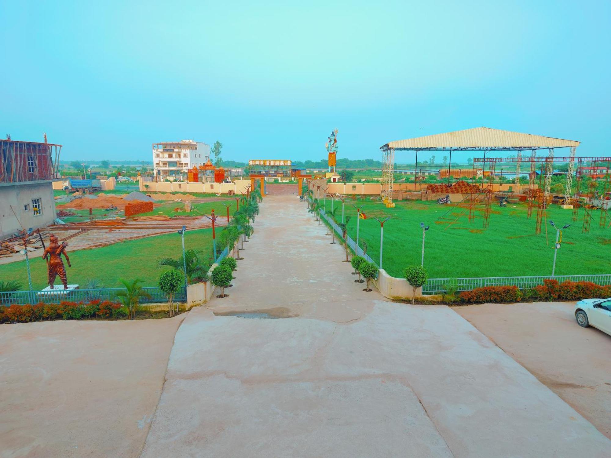 Avadh Sunshine Palace Hotel And Resort Ayodhya Buitenkant foto