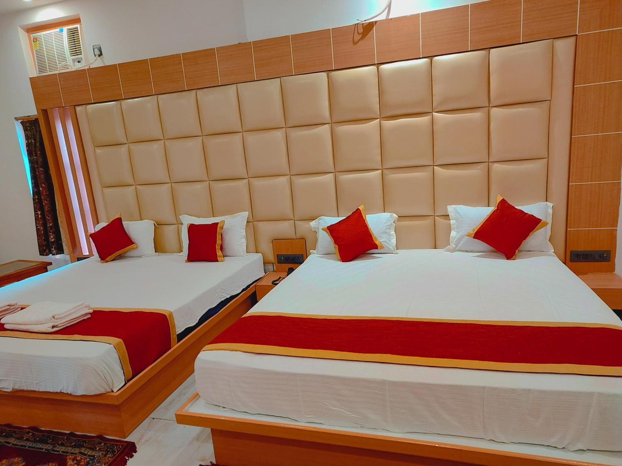 Avadh Sunshine Palace Hotel And Resort Ayodhya Buitenkant foto