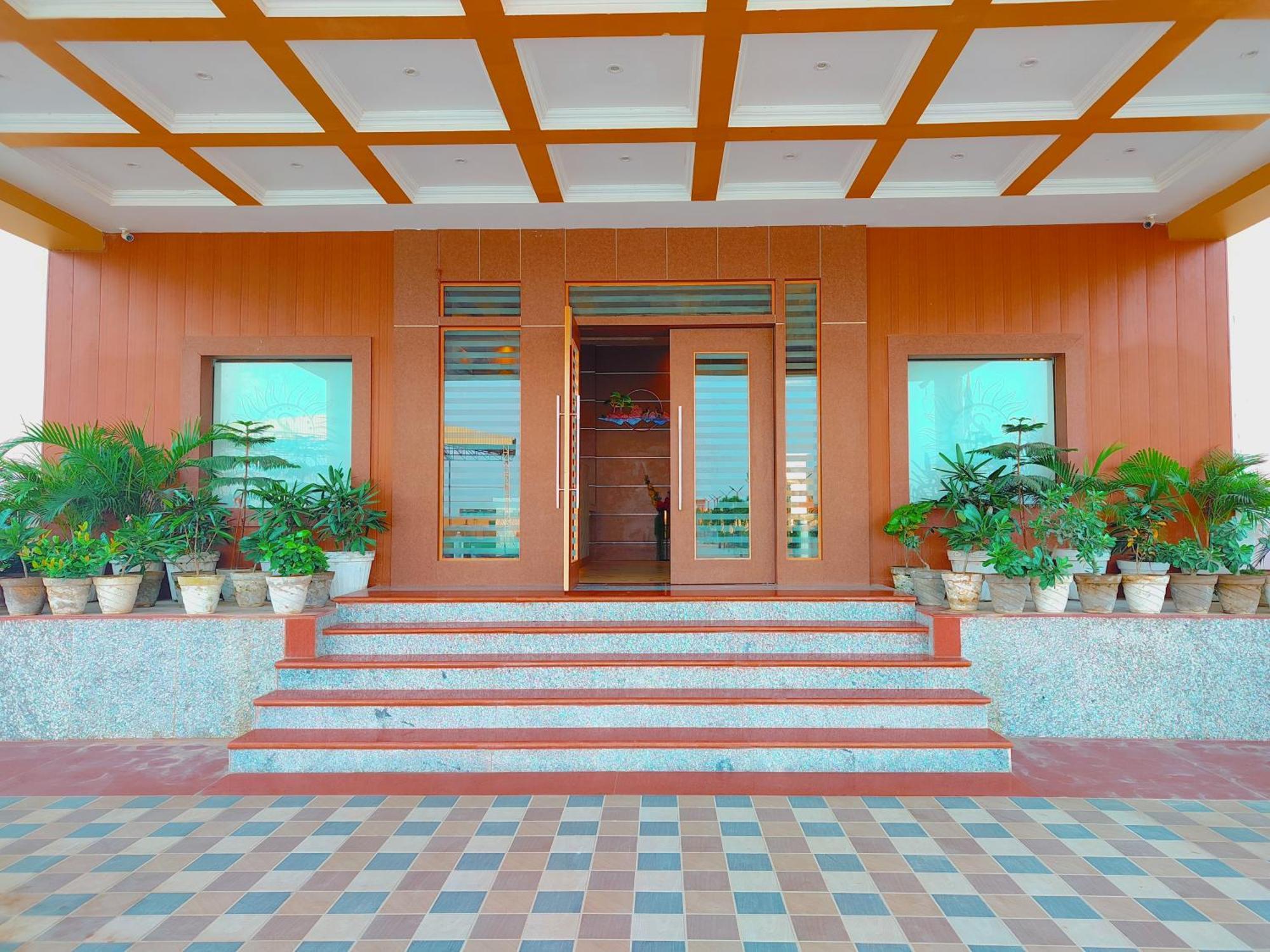 Avadh Sunshine Palace Hotel And Resort Ayodhya Buitenkant foto