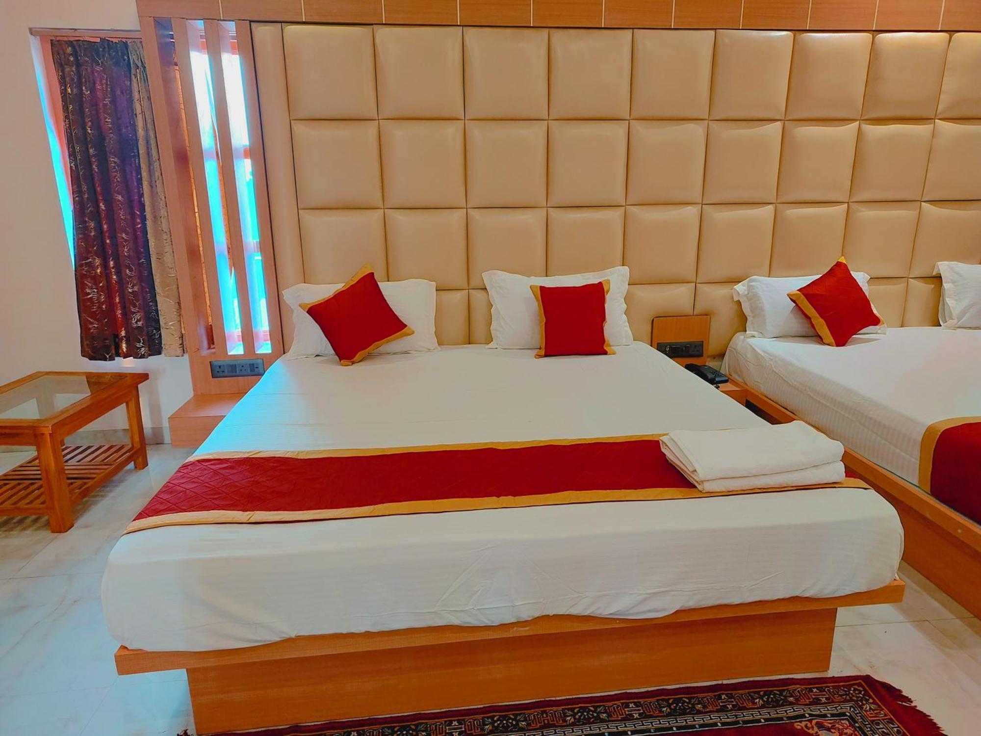 Avadh Sunshine Palace Hotel And Resort Ayodhya Buitenkant foto