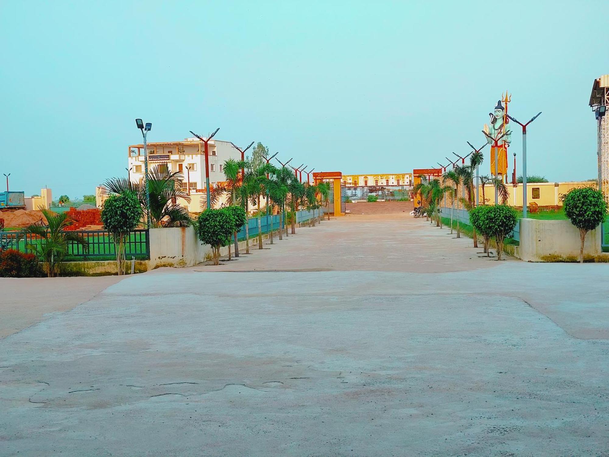 Avadh Sunshine Palace Hotel And Resort Ayodhya Buitenkant foto