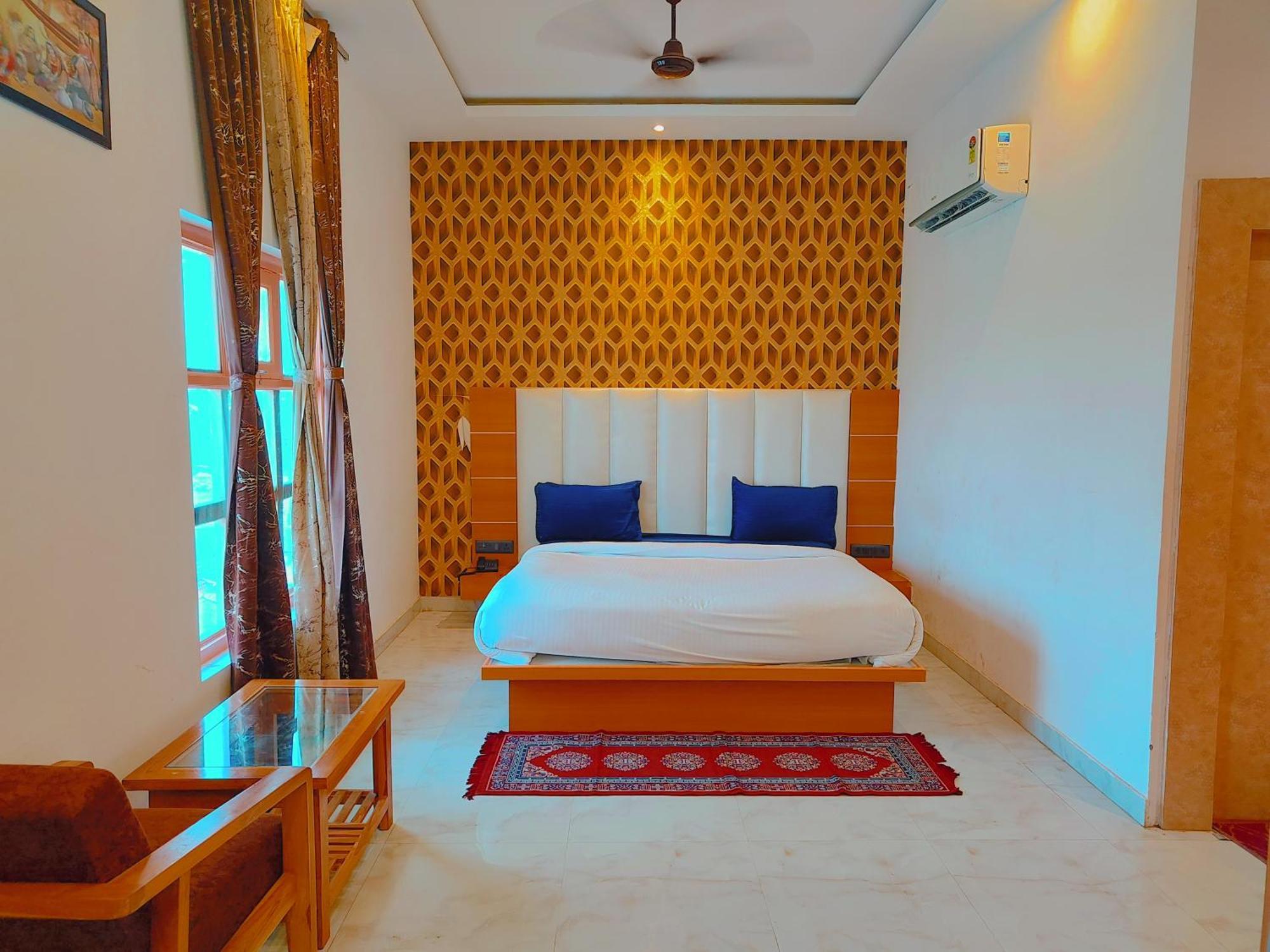 Avadh Sunshine Palace Hotel And Resort Ayodhya Buitenkant foto
